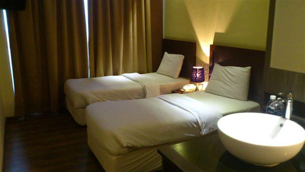 Zotel Business & Leisure Hotel Kuching Luaran gambar