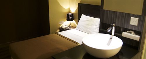 Zotel Business & Leisure Hotel Kuching Luaran gambar