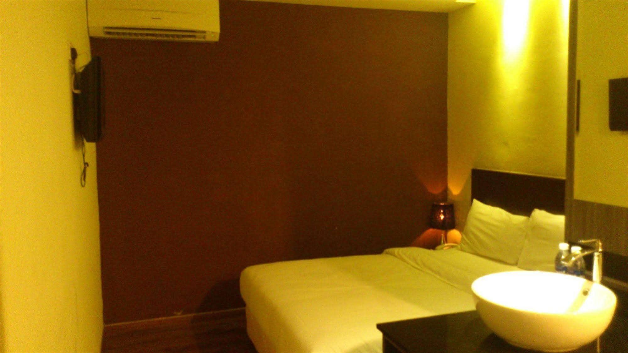Zotel Business & Leisure Hotel Kuching Luaran gambar